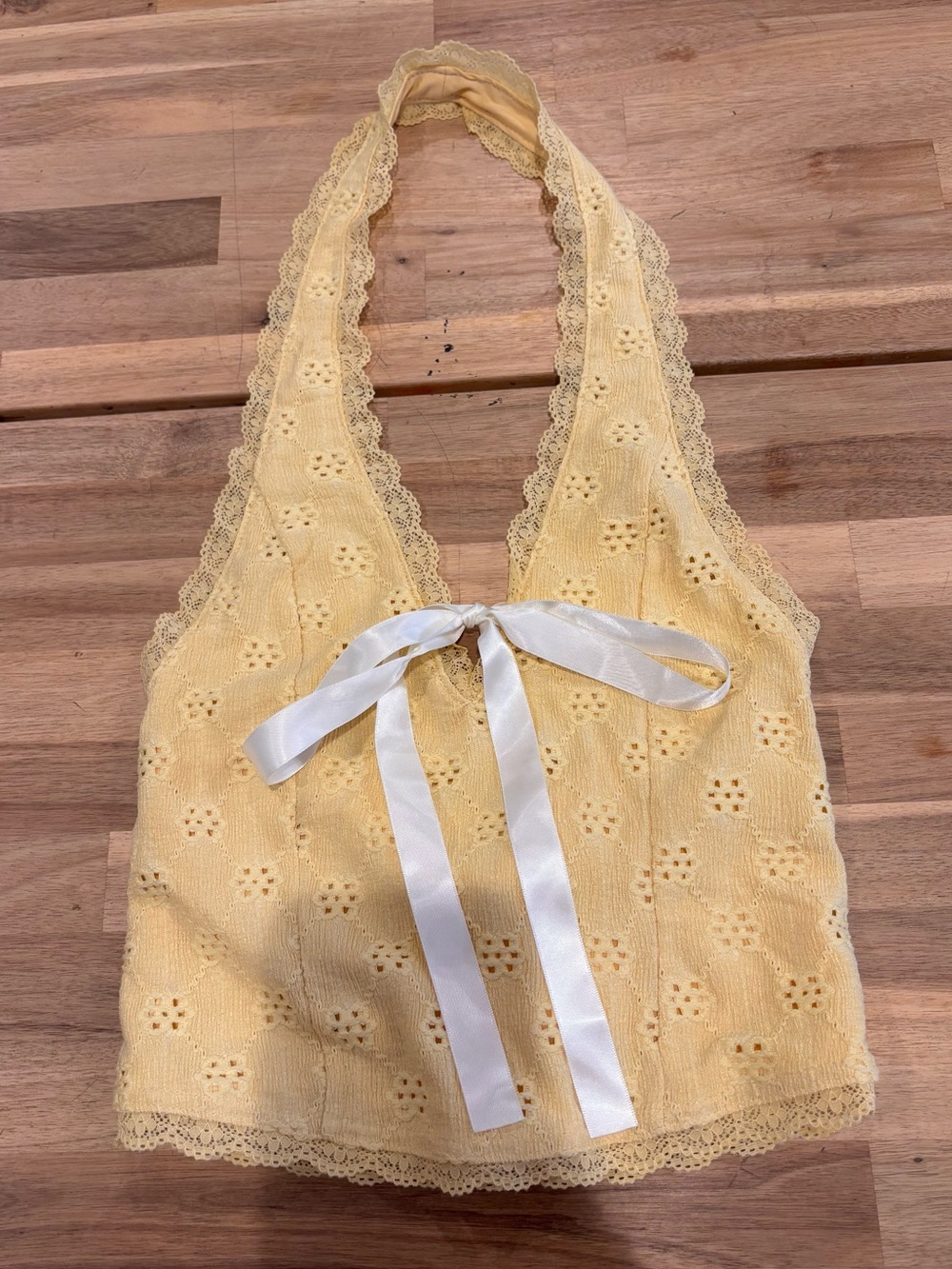 Kimchi Blue Light Orange Eyelet Halter Crop Top SZ S. - Picture 2 of 10